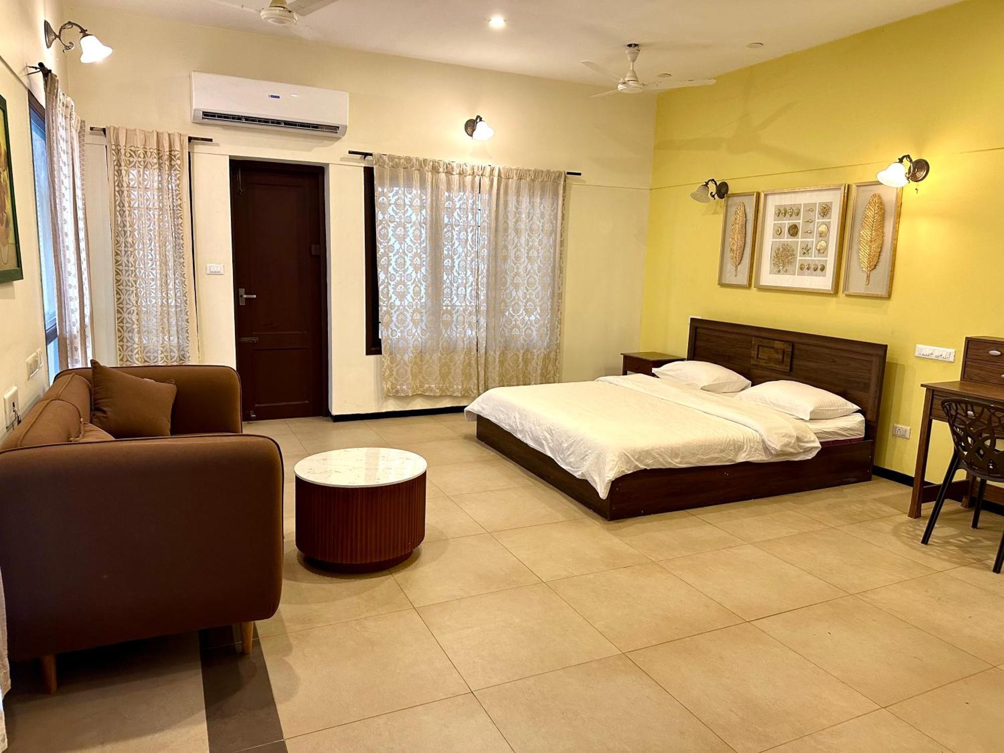Costa Verde Luxury Seafront Villa Chennai Exterior photo
